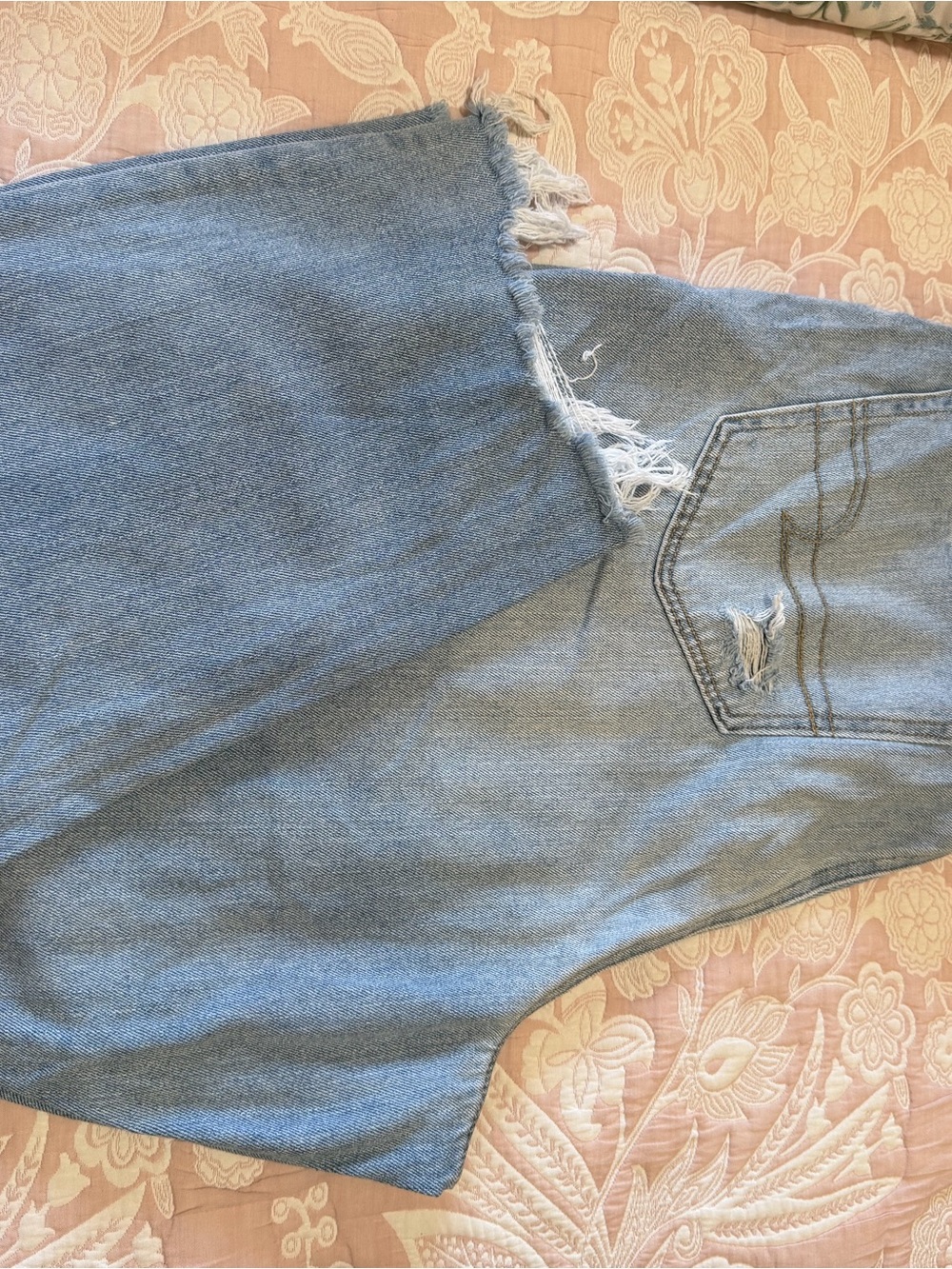 American Eagle Outfitters Curvy Mom Distressed Jeans